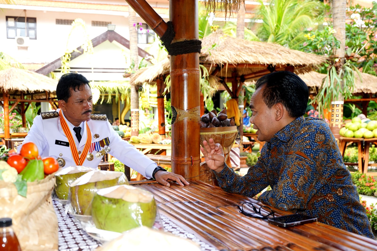 Foto 3 dari 9: Datang Ke Kota Madiun, Sesmenko Bidang Perekonomian Silaturahim Dengan Wali Kota
