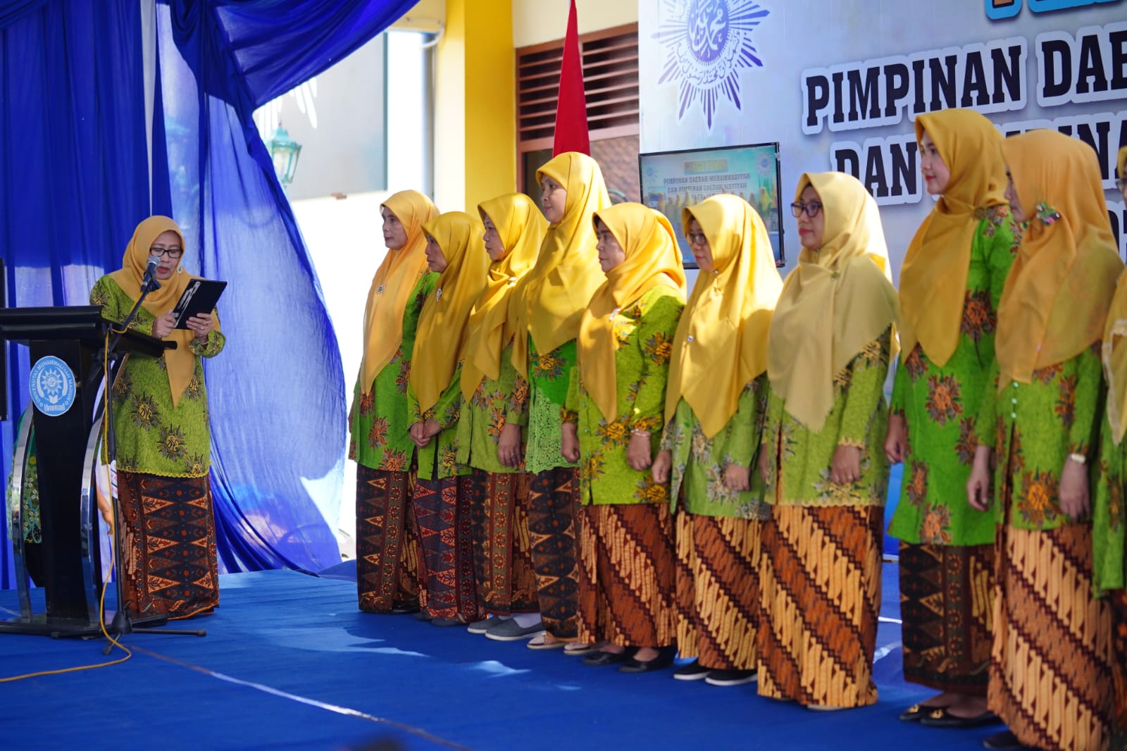 Foto 3 dari 8: Hadiri Pelantikan PD Muhammadiyah Dan Aisiyah Kota Madiun, Wali Kota Harap Organisasi Terus Berkembang Seiring Perubahan Zaman
