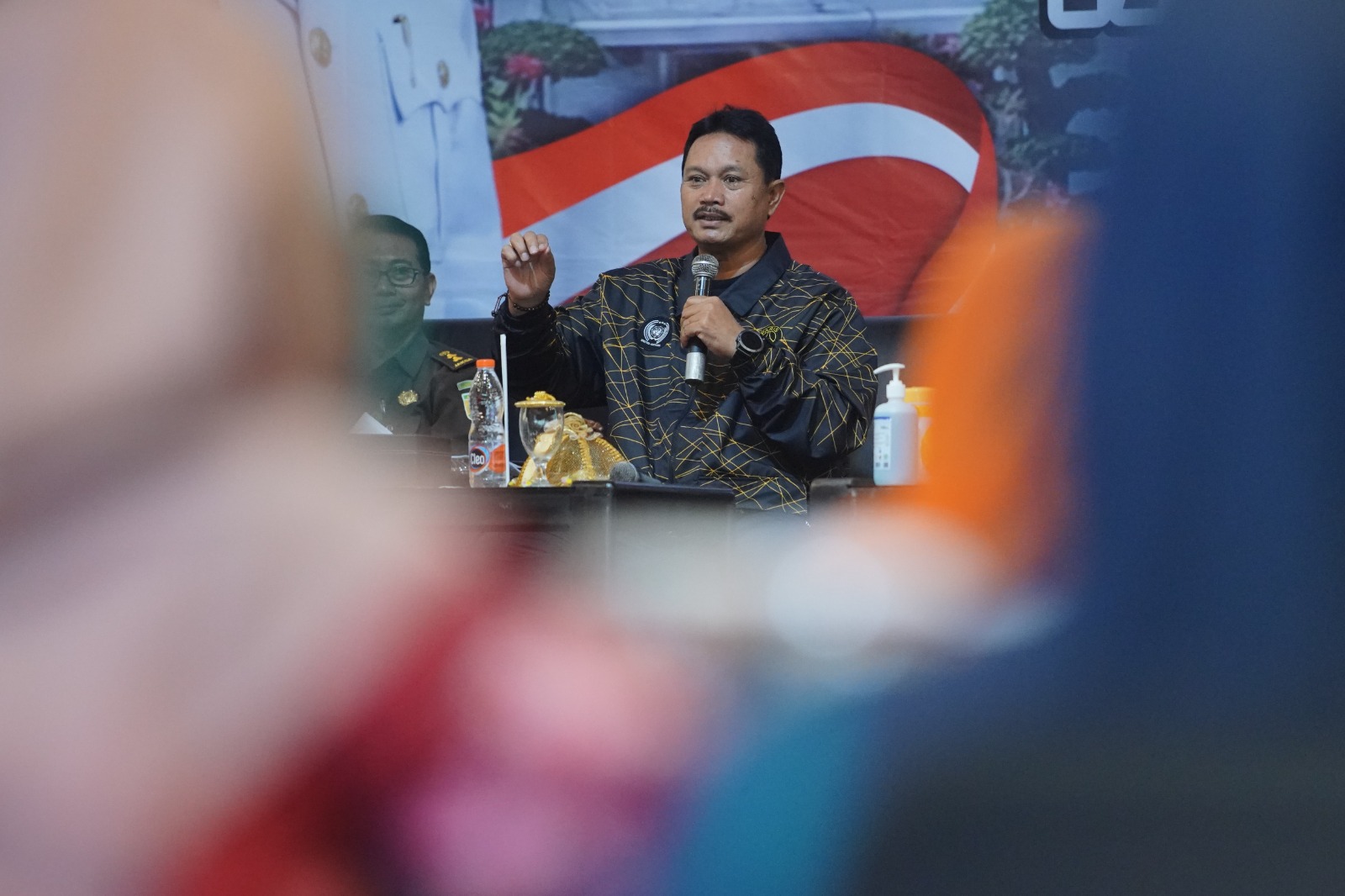 Foto 3 dari 10: Hadiri Penyuluhan Hukum Terpadu Bagi Warga Manguharjo, Wali Kota Jelaskan Pentingnya Sadar Hukum