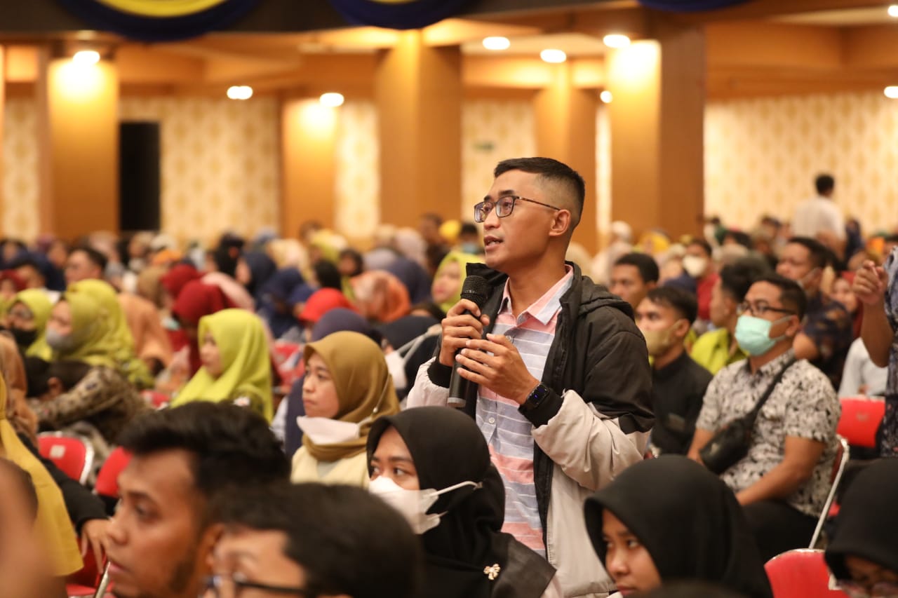Foto 8 dari 14: Narasumber Seminar Hingga Kuliah Tamu UT, Wali Kota: Inovasi Jadi Kunci Membangun Negeri