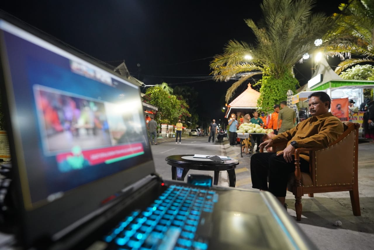 Foto 5 dari 8: Jadi Narasumber 'Gak Cumak Cangkrukan', Wali Kota Paparkan Strategi Penanganan Inflasi