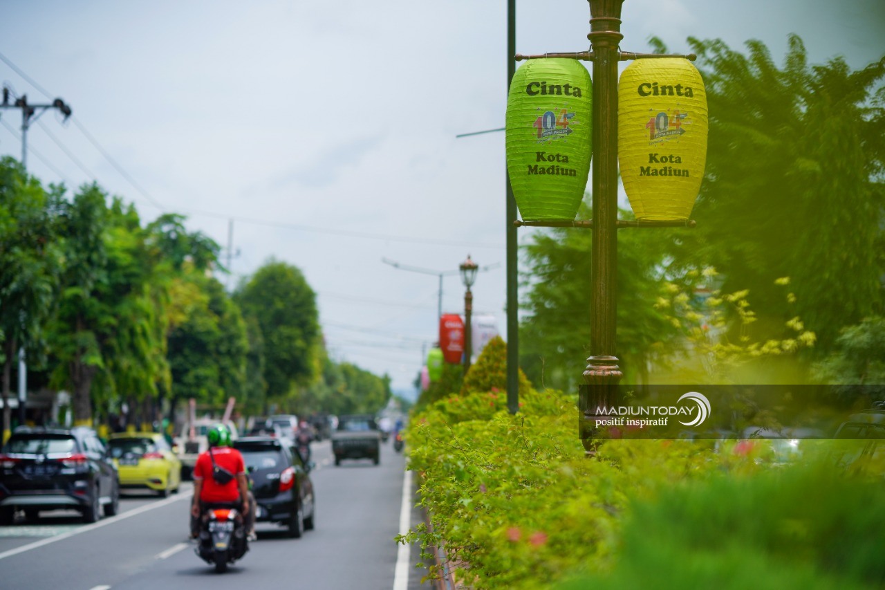 Foto 6 dari 7: Ganti PJU yang Lebih Estetik, Ada 148 PJU Baru Tahun Ini, Juga Sudah Berbasis IoT