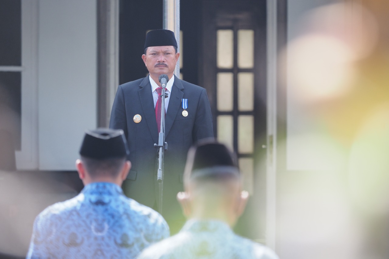 Foto 4 dari 10: Wali Kota Pimpin Upacara Hari Kesaktian Pancasila