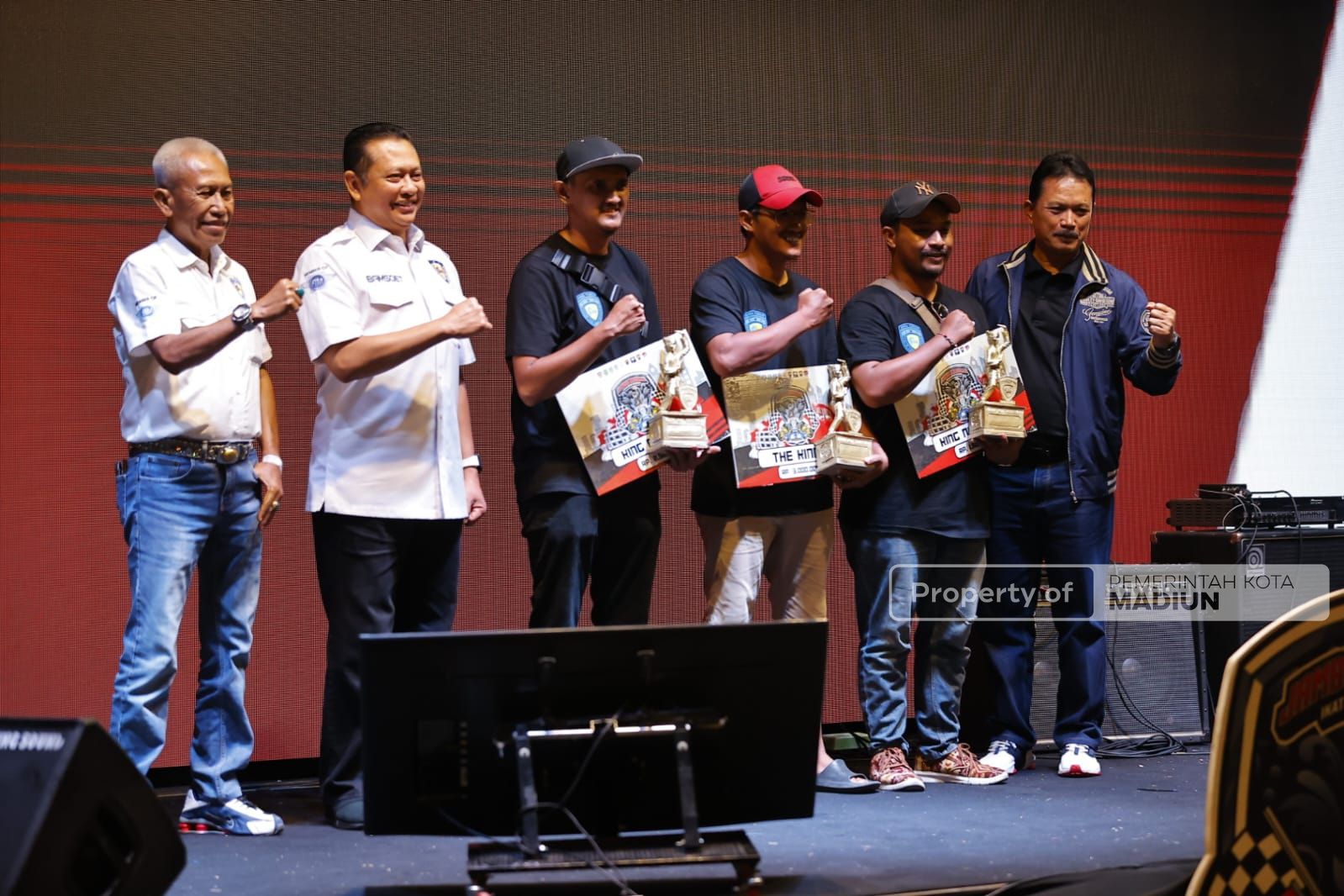 Foto 5 dari 9: Hadiri Gala Dinner IMI, Wali Kota Suguhkan Capaian Pembangunan Kota