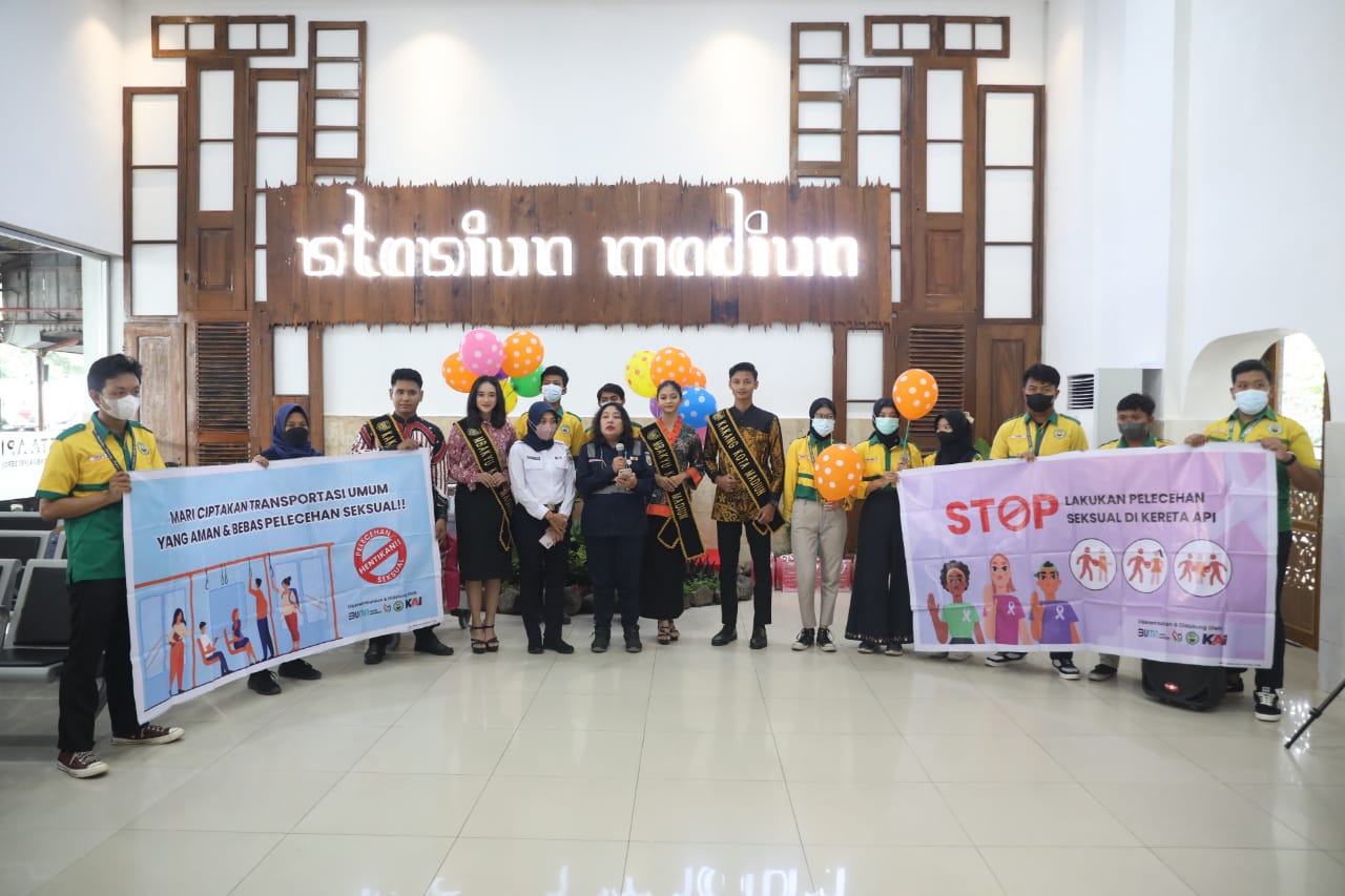 Foto 7 dari 8: Pastikan Penumpang Aman, Daop 7 Madiun Antisipasi Pelecehan Seksual Di Stasiun Dan KA