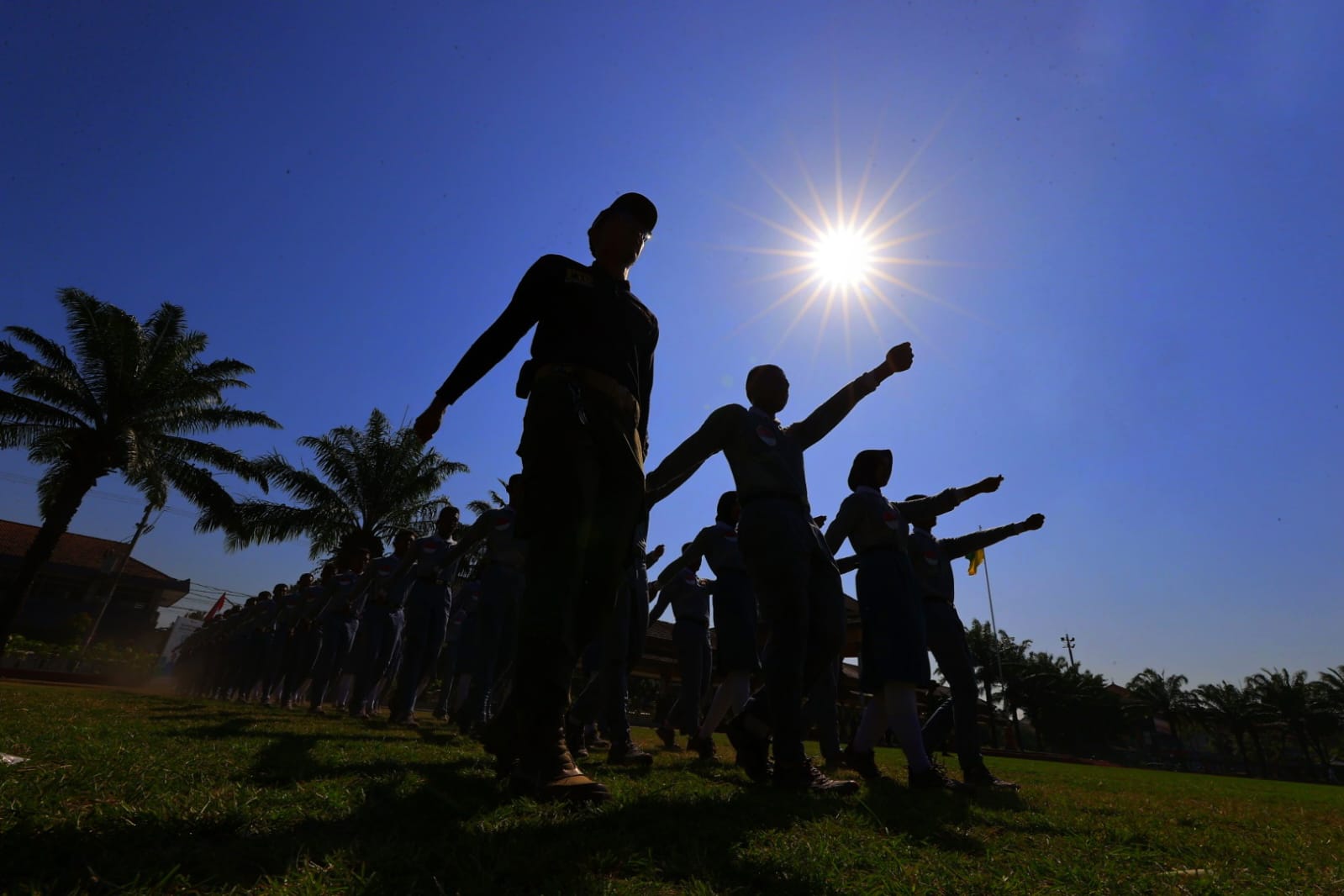 Foto 2 dari 9: Latihan Pengibaran Bendera