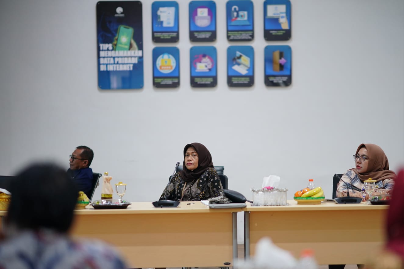 Foto 6 dari 10: Masuk 10 Besar Lomba Kampung KB Tingkat Nasional, Kelurahan Klegen Jalani Tahap Wawancara