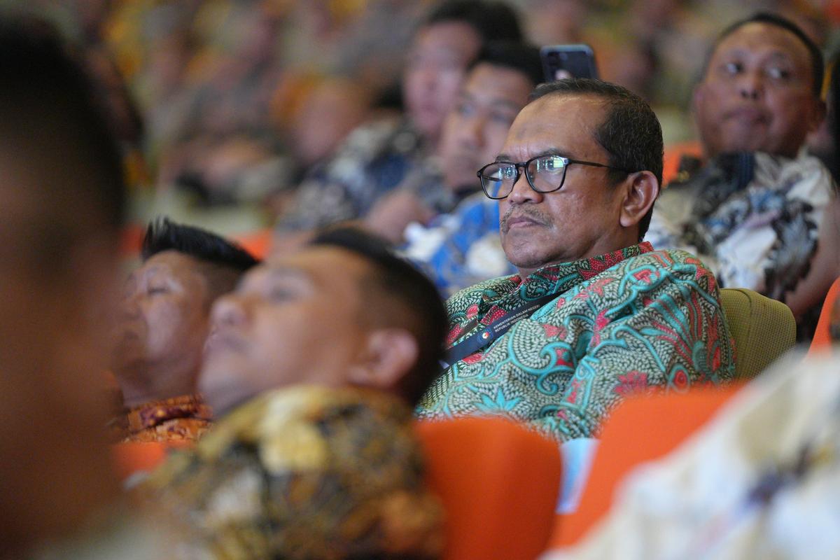 Foto 7 dari 8: Hadiri Rakornas Pemerintah Pusat Dan Daerah, Pj Wali Kota Terima Arahan Presiden Prabowo