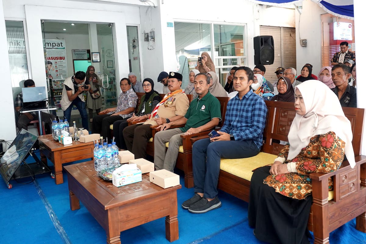 Foto 8 dari 9: Klinik 24 Bareng IDI Gelar Baksos Operasi Katarak Gratis, Wali Kota Beri Apresiasi