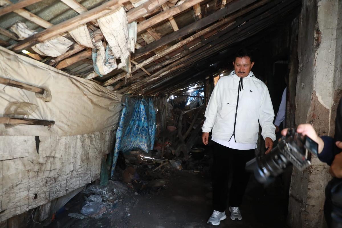 Foto 4 dari 11: Salurkan Bantuan Lansia Non Potensial, Wali Kota: Lansia di Kota Madiun Jangan Sampai Terlantar