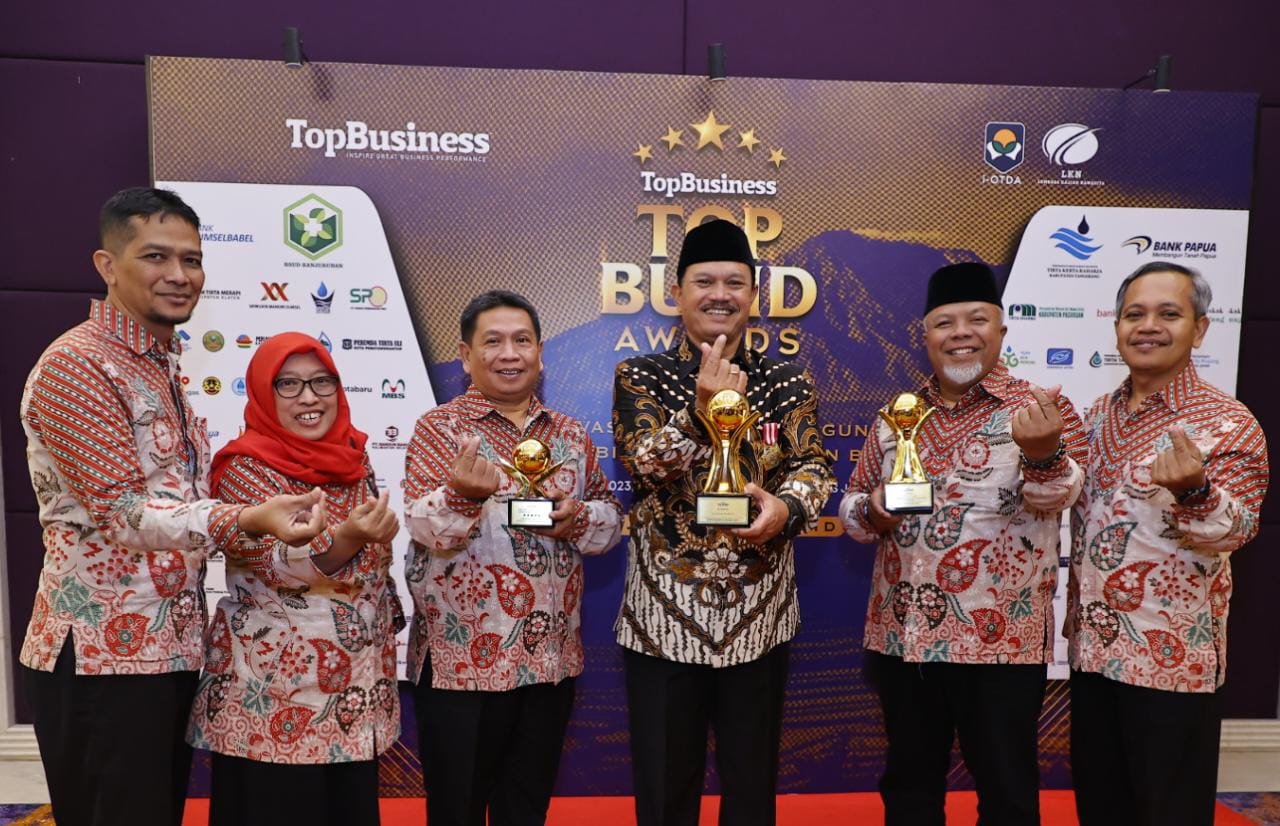 Foto 2 dari 2: Kota Madiun Raih Tiga Penghargaan Sekaligus Dalam Top BUMD Award 2023