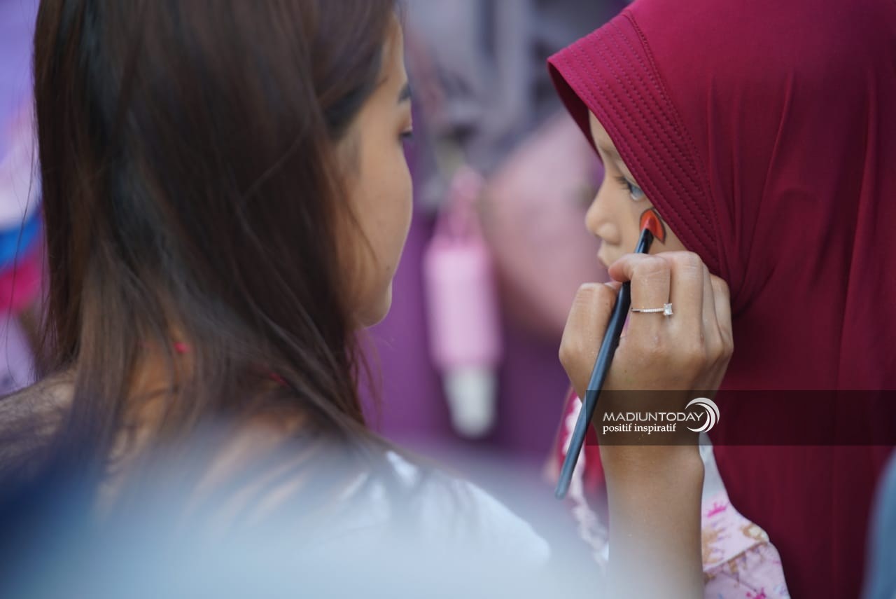Foto 4 dari 4: Tekuni Rias Karakter dan Face Painting, Jasa Sri Jayanti Laris Sampai Ibukota