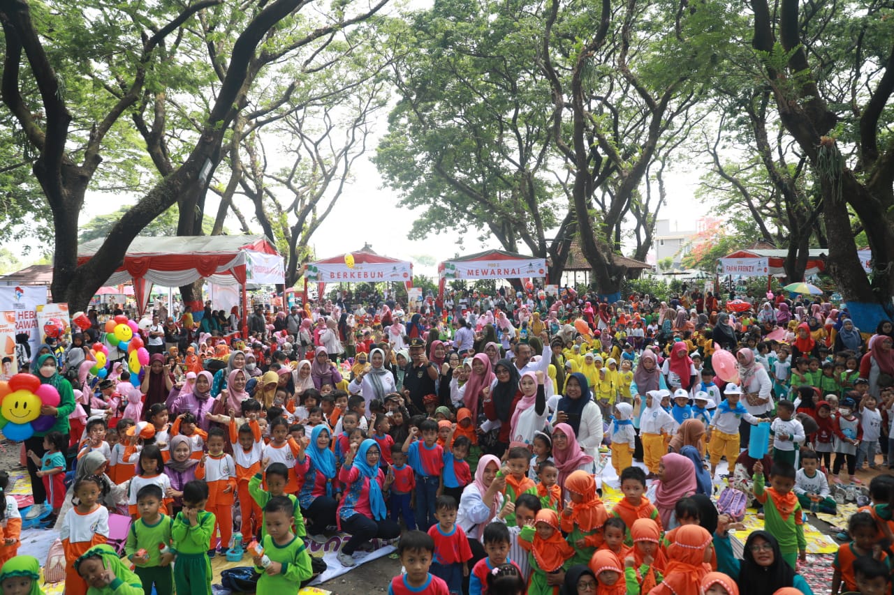 Foto 11 dari 12: Puncak HUT HIMPAUDI, Wali Kota Pesan Guru dan Orangtua Perhatian Terhadap Anak