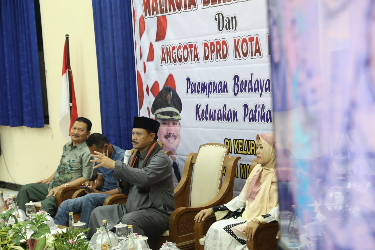 Foto 3 dari 10: Hadiri Pertemuan Kota Kita, Wali Kota Ingatkan Peran Perempuan Dalam Pembangunan