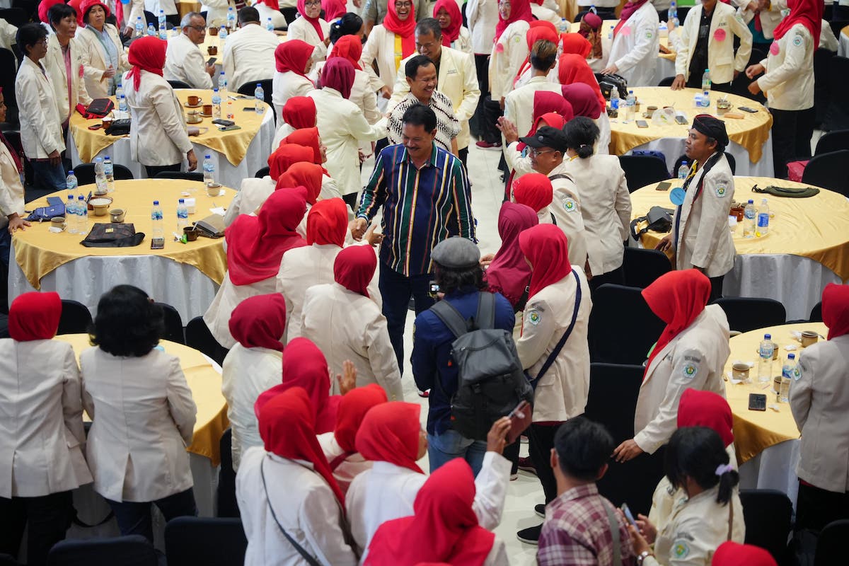 Foto 6 dari 8: Hadiri Capacity Building Di Tawangmangu, Wali Kota Beri Pembinaan Bagi PSM Kota Madiun