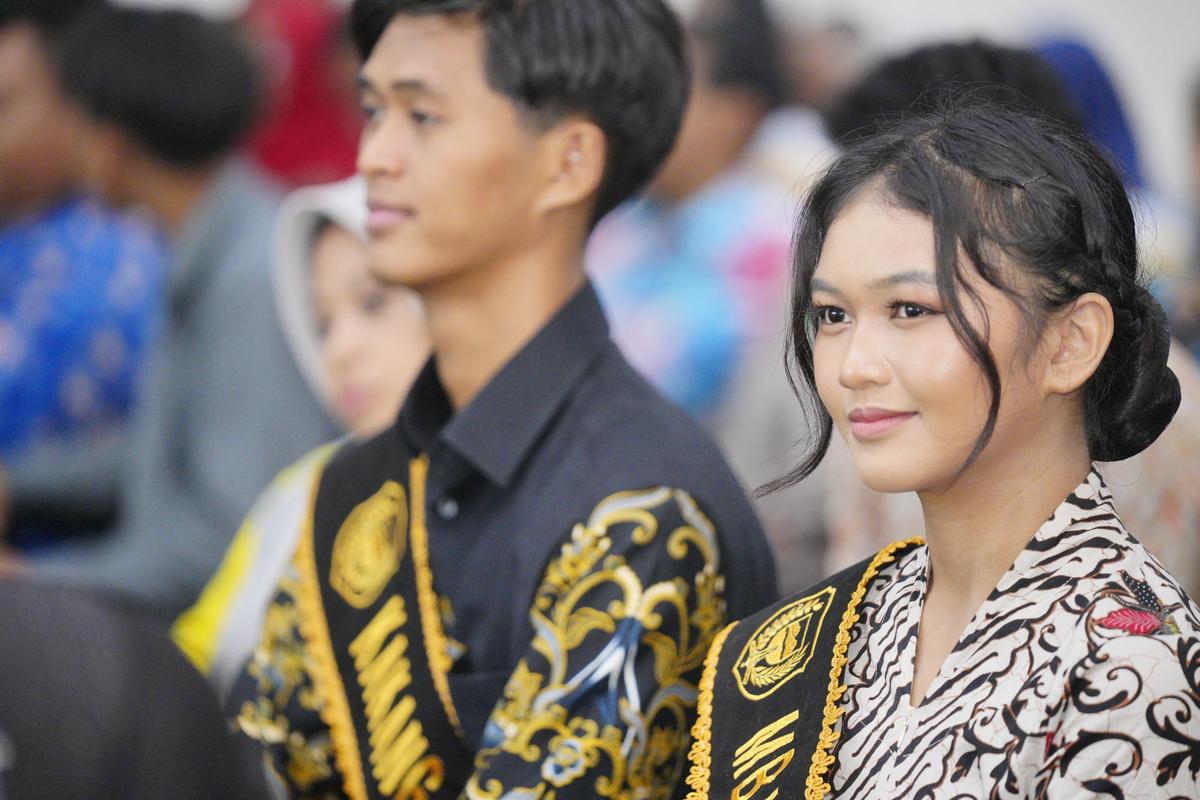 Foto 4 dari 8: Sarasehan HUT LPPL Radio Suara Madiun, Wali Kota: Jangkauan Pendengar Radio Harus Semakin Diperluas