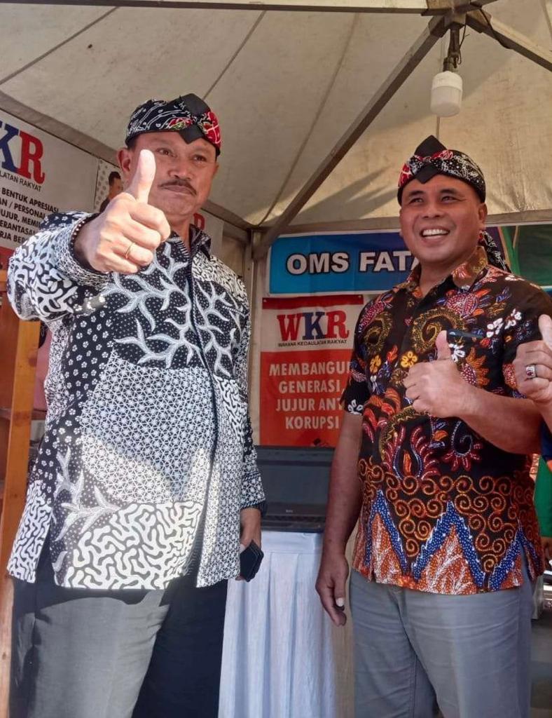 Foto 2 dari 3: Angkat Potensi Lokal, Budi Santosa Ciptakan Udeng Dari Batik Khas Kota Pendekar