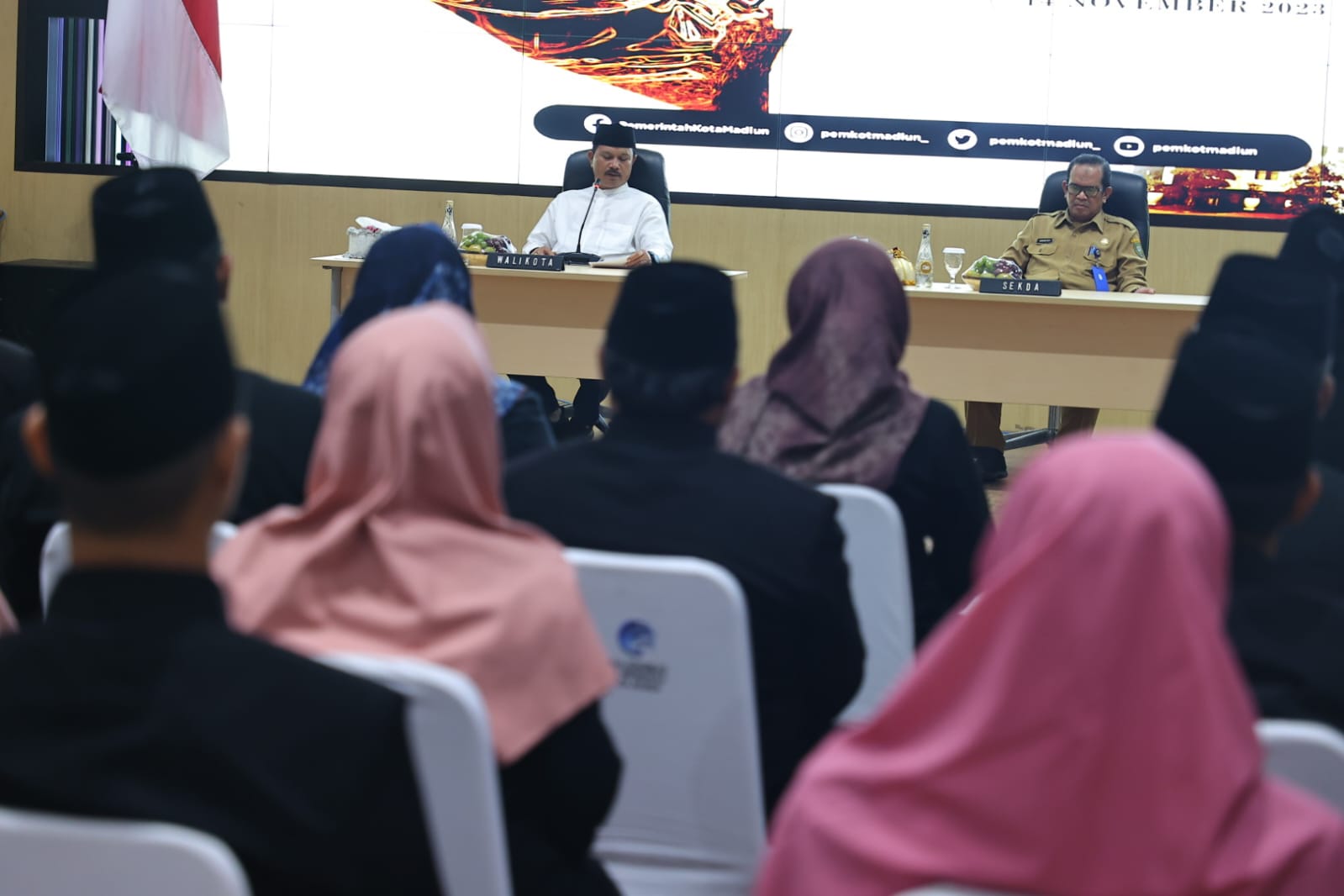 Foto 4 dari 10: Lantik 23 Pejabat, Wali Kota Sebut Masih Ada Pergeseran Lagi Dalam Waktu Dekat