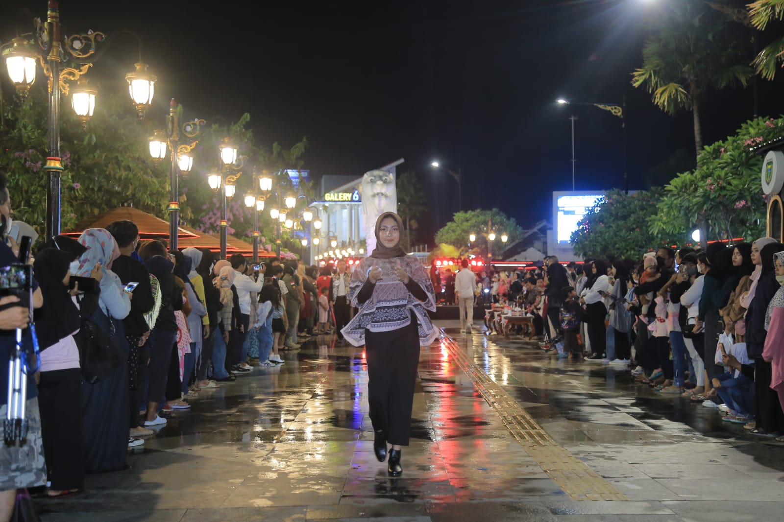 Madiun Fashion Week Jadi Ajang Pencarian Bakat Serta Pengenalan Peserta Kakang-Mbakyu 2022
