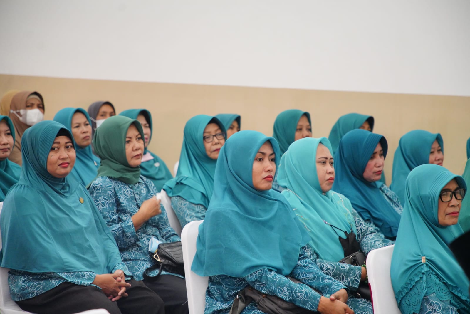 Foto 4 dari 4: Keliling Tiga Kelurahan, Wali Kota Hadiri Pertemuan Dengan Perwakilan Organisasi Masyarakat Dan DPRD