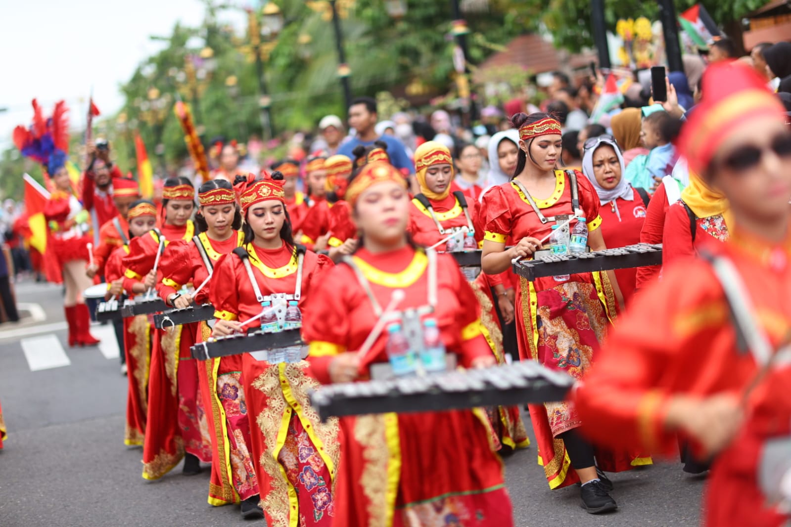 Foto 3 dari 9: Pawai Barongsai Meriahkan Imlek, Wali Kota: Keberagaman Bagian dari Daya Tarik Kota Madiun