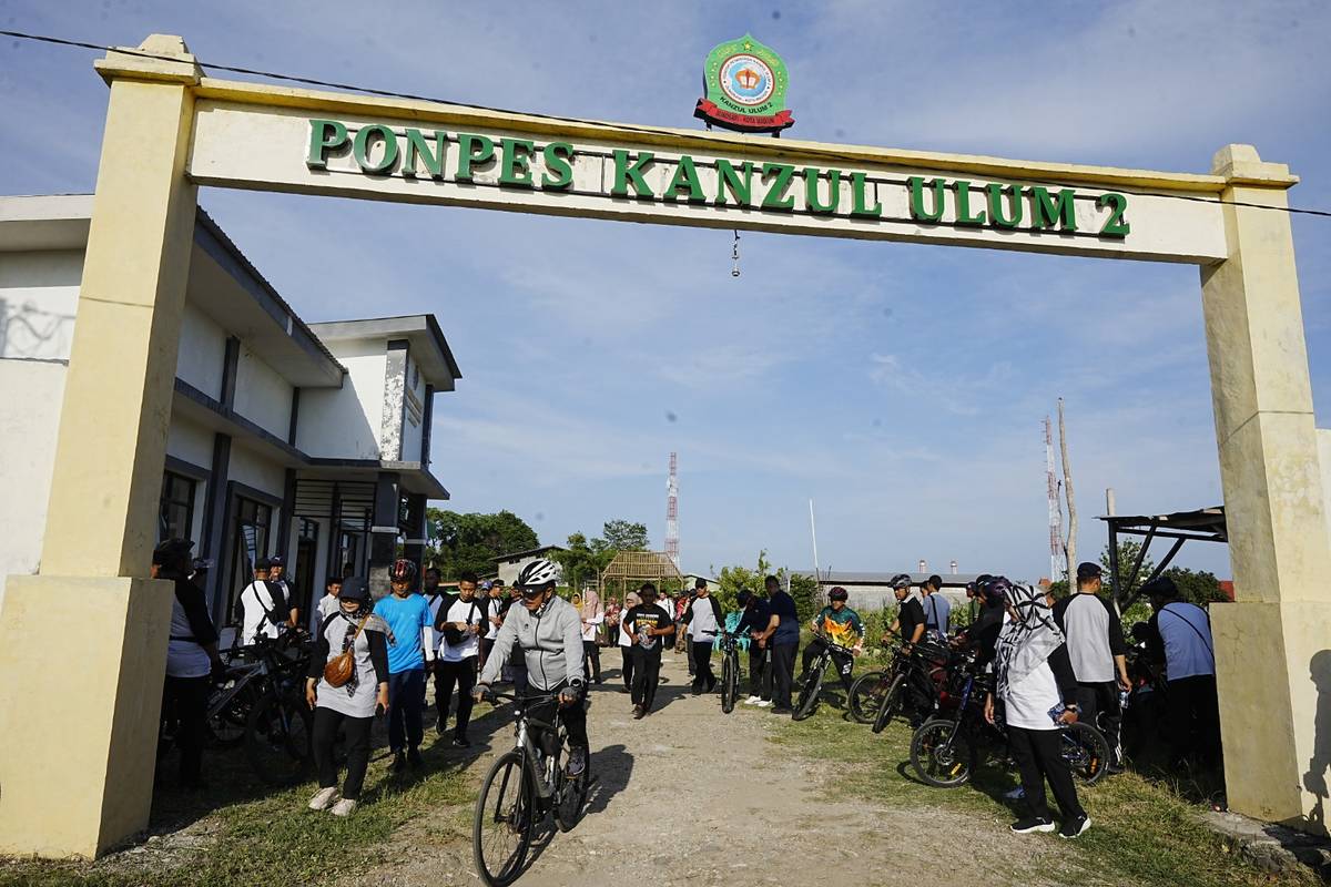 Foto 8 dari 30: Tambah Fasilitas di Pondok Pesantren, Wali Kota Resmikan Proyek Fisik Religi di Delapan Ponpes