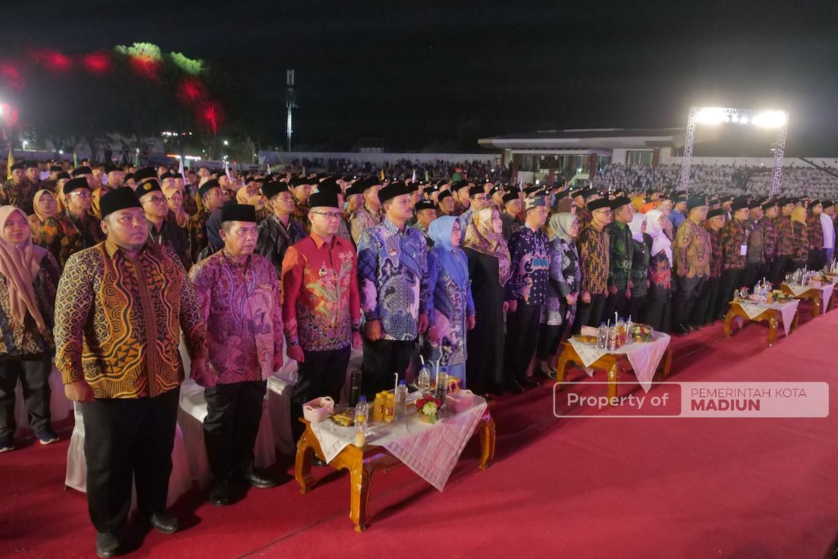 Foto 2 dari 9: Hadiri Pembukaan MTQ ke-30, Wali Kota Harap Kontingen Kota Madiun Berprestasi