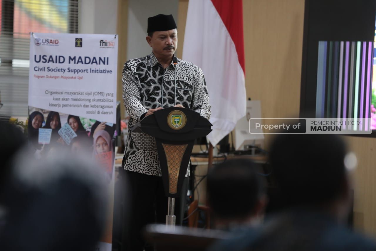 Foto 2 dari 10: Sarasehan Organisasi Masyarakat Sipil, Wali Kota Harap Peran OMS Semakin Meningkat ke Depan