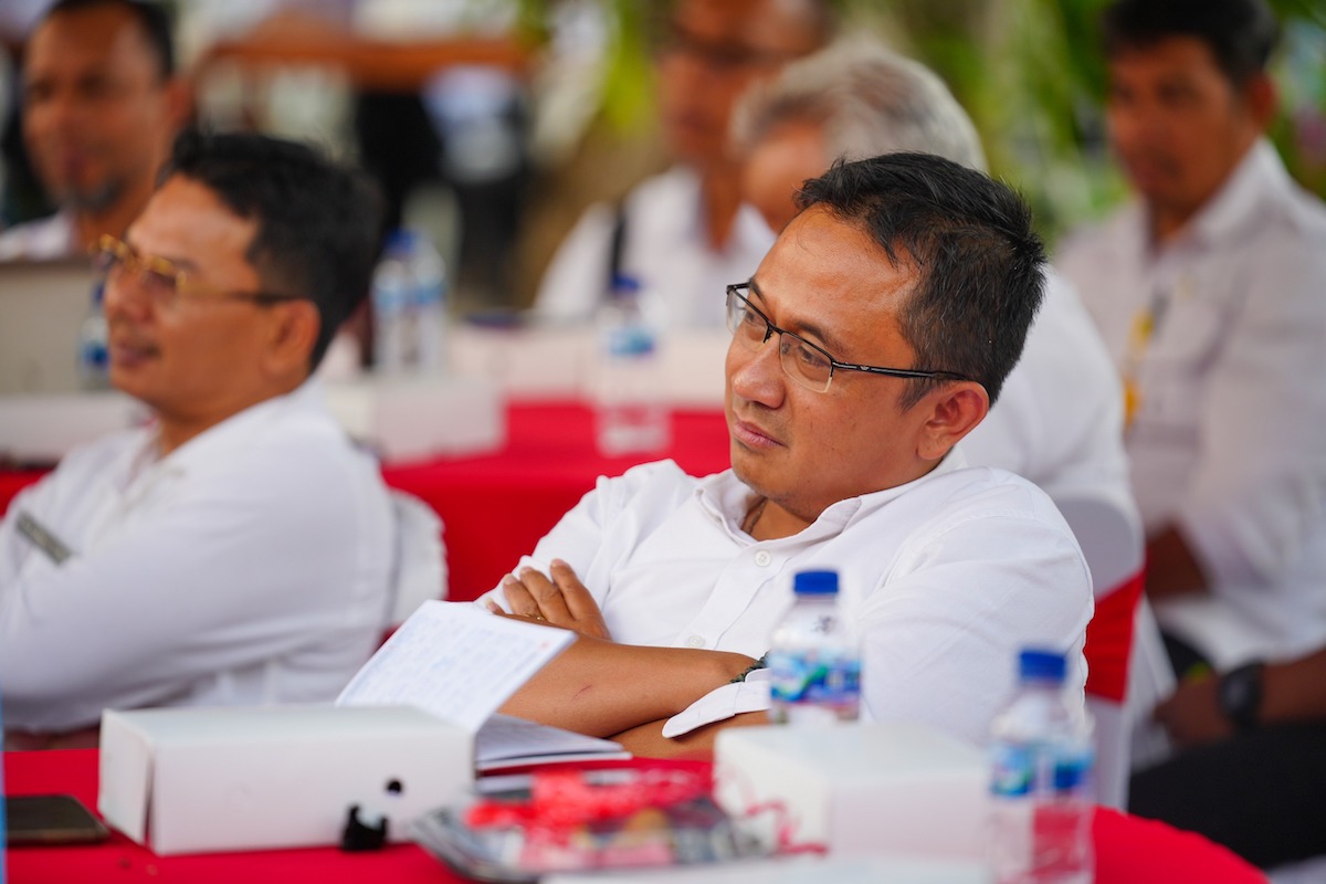 Foto 7 dari 8: Beri Pembinaan Karyawan BUMD, Wali Kota Pesan Jaga Kekompakan Dan Aksi Sosial Untuk Masyarakat