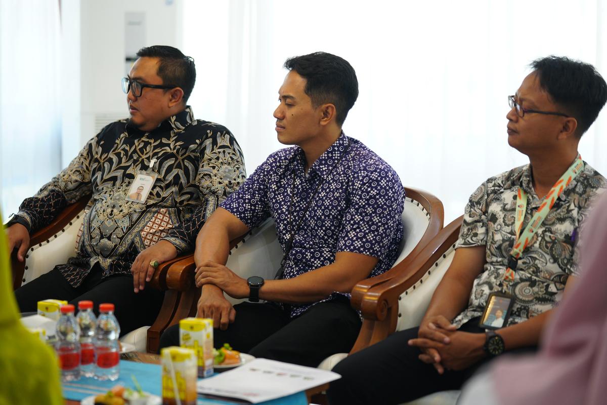 Foto 7 dari 8: Pj. Wali Kota Terima Audiensi Dari Bulog, Bahas Stabilitas Pangan dan Pengenalan Produk