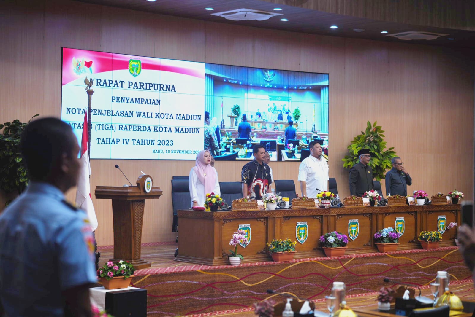 Foto utama berita: Sesuaikan Aturan Pusat, Eksekutif-Legislatif Mulai Bahas Tiga Raperda Lewat Rapat Paripurna