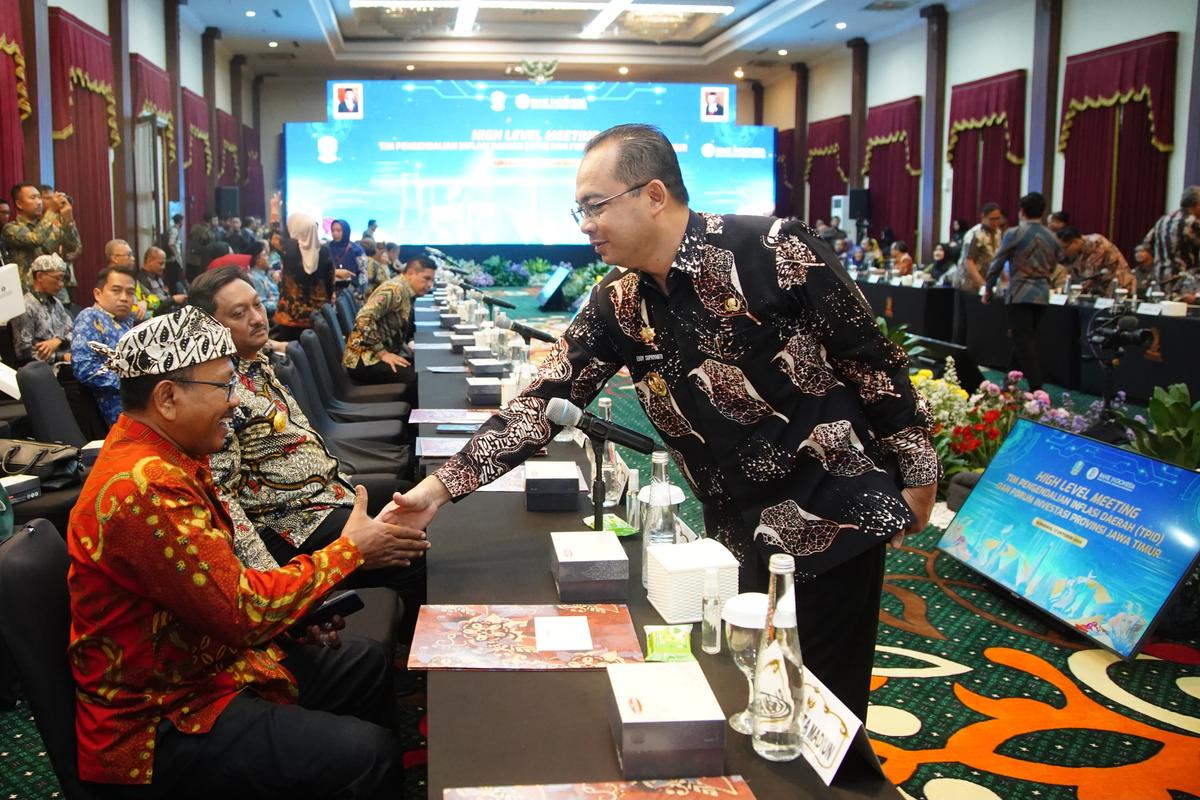 Foto 9 dari 9: Kota Madiun Raih TPID Berkinerja Terbaik Wilayah Jatim