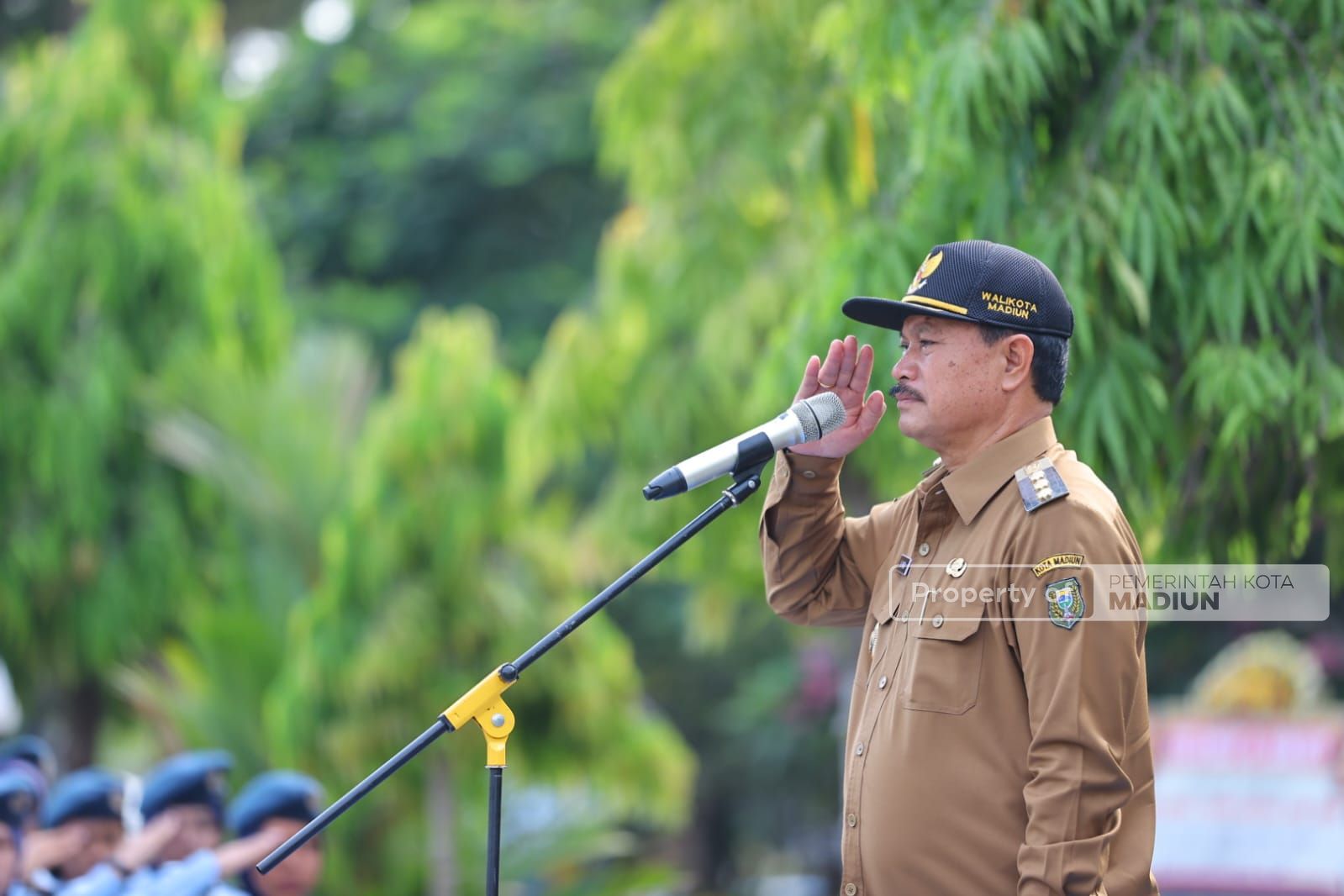 Jadi Pembina Upacara di SMAN 3 Taruna Angkasa, Wali Kota: Pelajar Jangan Sampai Jadi Korban Perubahan