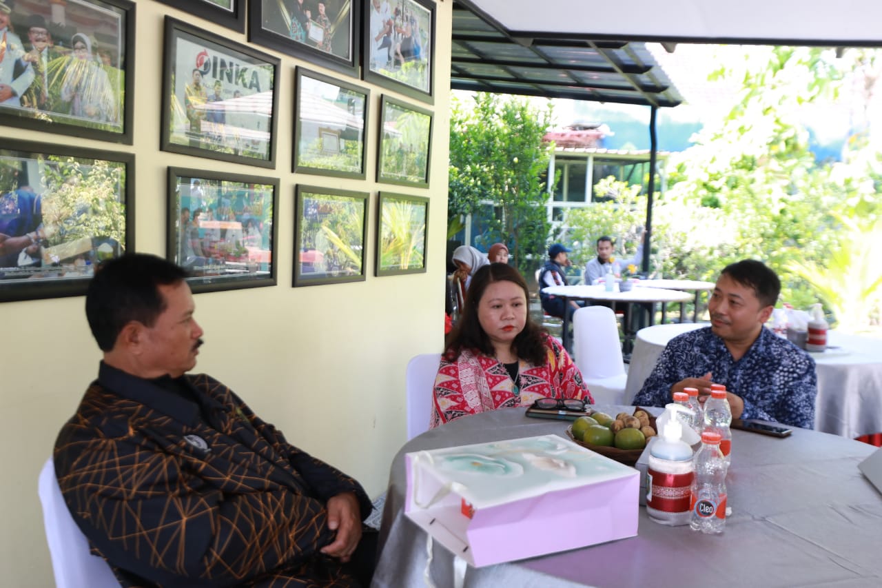 Foto 2 dari 9: Gelar Dua Audiensi, Wali Kota Bahas Investasi Untuk Kota Pendekar