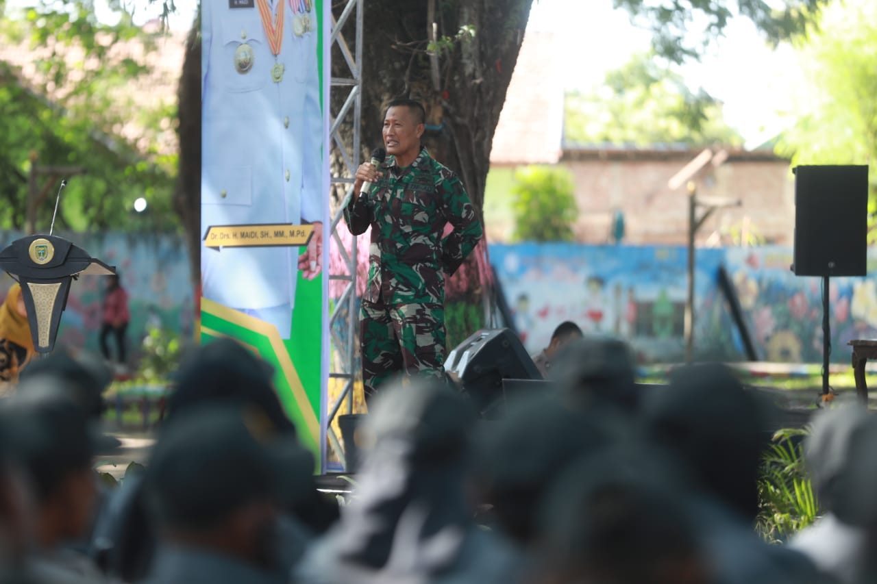 Foto 14 dari 15: Hadiri Bimtek Kesiapsiagaan Pemilu, Wali Kota : Satlinmas Ujung Paling Depan Masyarakat