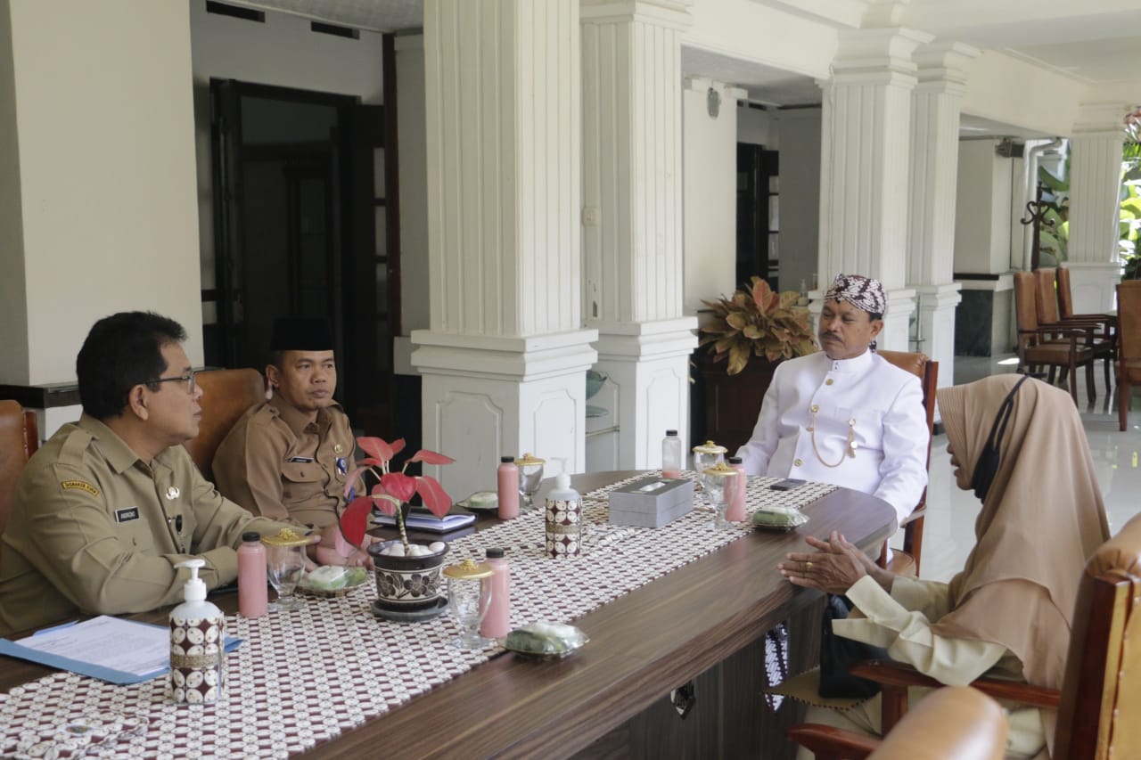 Foto 3 dari 6: Bertemu UMKM Pendekar, Wali Kota: Masyarakat Jangan Hanya Jadi Penonton