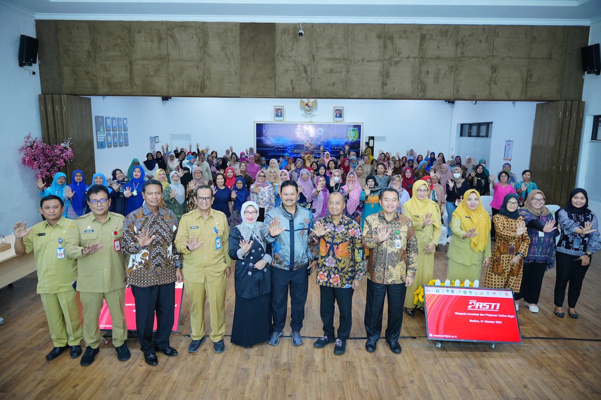 Foto 7 dari 7: Agar Tak Gampang Terjerat Pinjaman Ilegal, Pemkot Gandeng OJK Beri Literasi Keuangan Kepada Pelaku Usaha