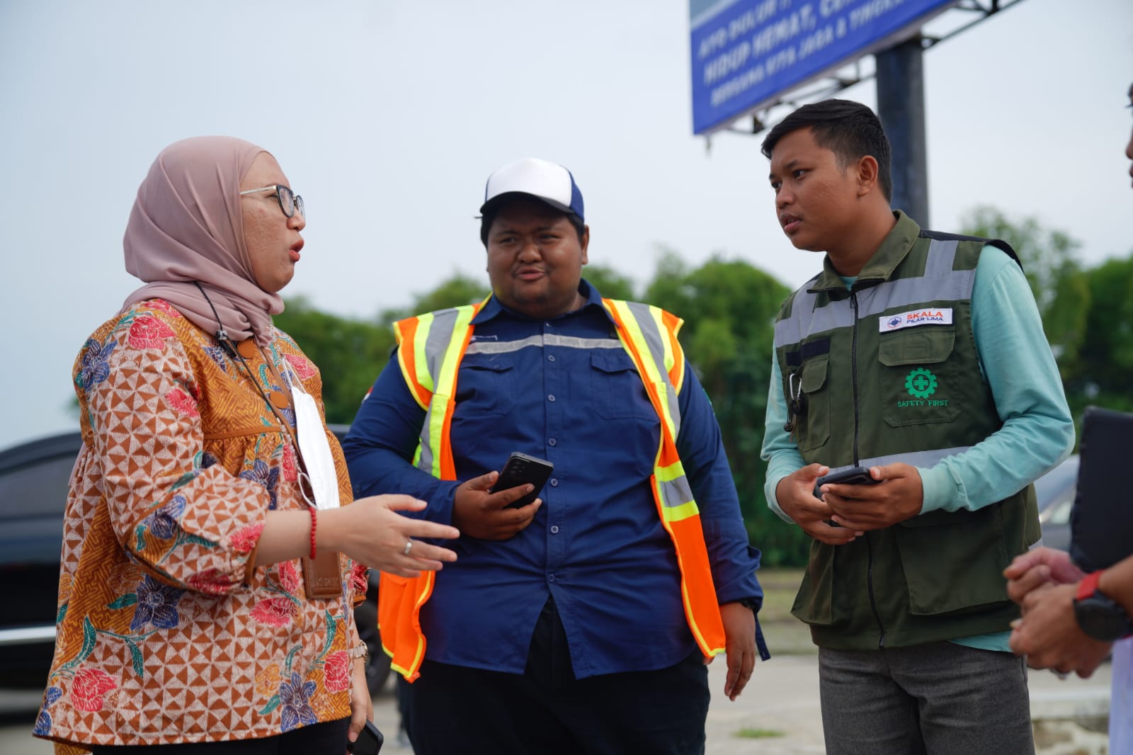 Foto 4 dari 6: Cek Pembangunan Pondok Lansia, Tim KPK Pastikan Proyek Sesuai Aturan