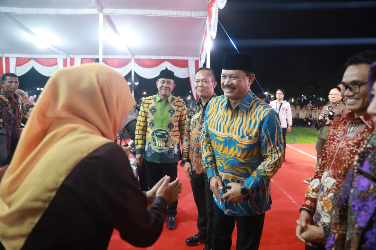 Foto 11 dari 19: Dampingi Gubernur Jatim, Wali Kota Hadiri Sapa Pilar Kesejahteraan Sosial