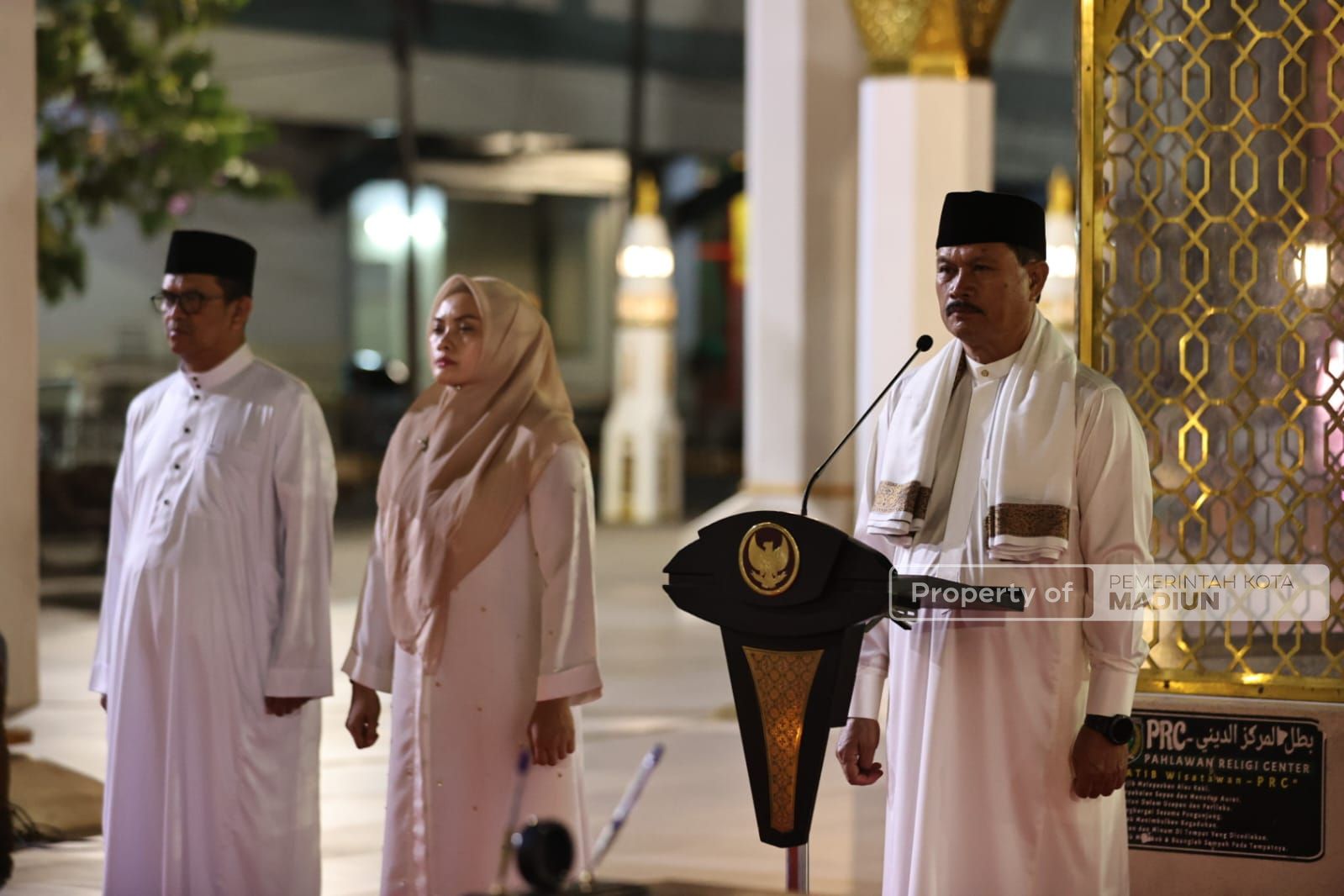 Foto 10 dari 10: Penyegaran Birokrasi, Wali Kota Mutasi 138 Pejabat Fungsional, Administrator, dan Pengawas