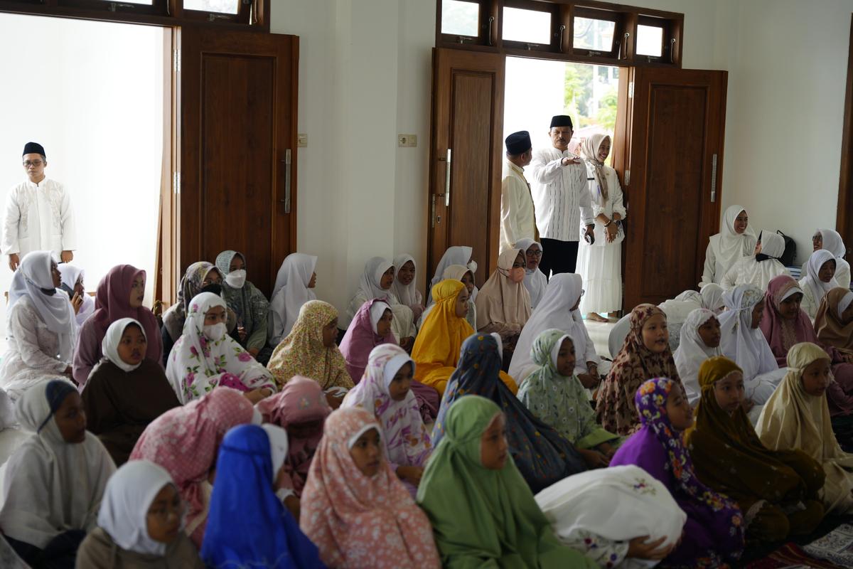 Foto 7 dari 13: Buka Khataman Alquran dan Tinjau Pondok Ramadan, Wali Kota: Ramadan Momentum Bangun Karakter Religius