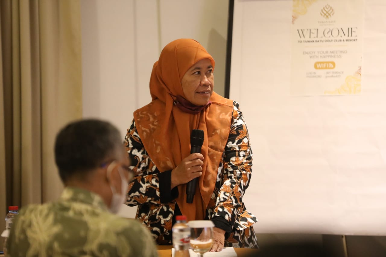 Foto 5 dari 10: Tentukan Sasaran SPM dan Indikator Kesehatan, Wali Kota Pimpin FGD Bersama OPD Terkait