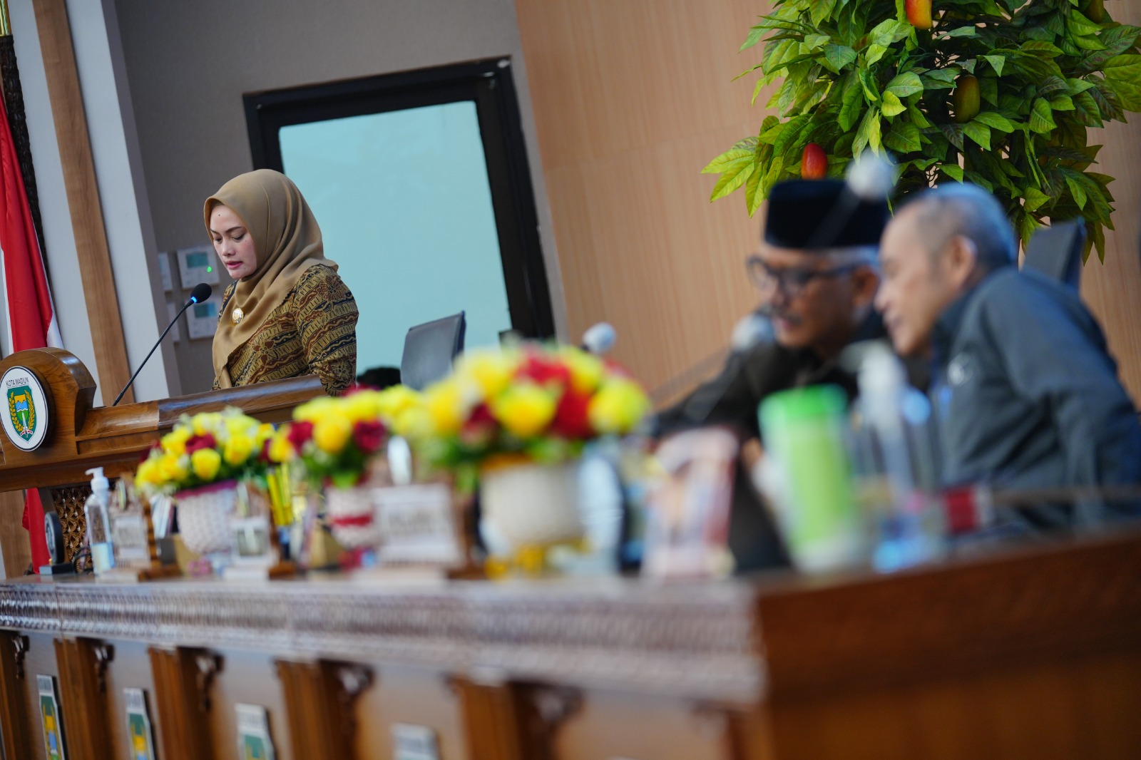 Foto 5 dari 10: Gelar Paripurna Bersama Dewan, Wali Kota Sampaikan Nota Penjelasan Tiga Raperda Tahap II