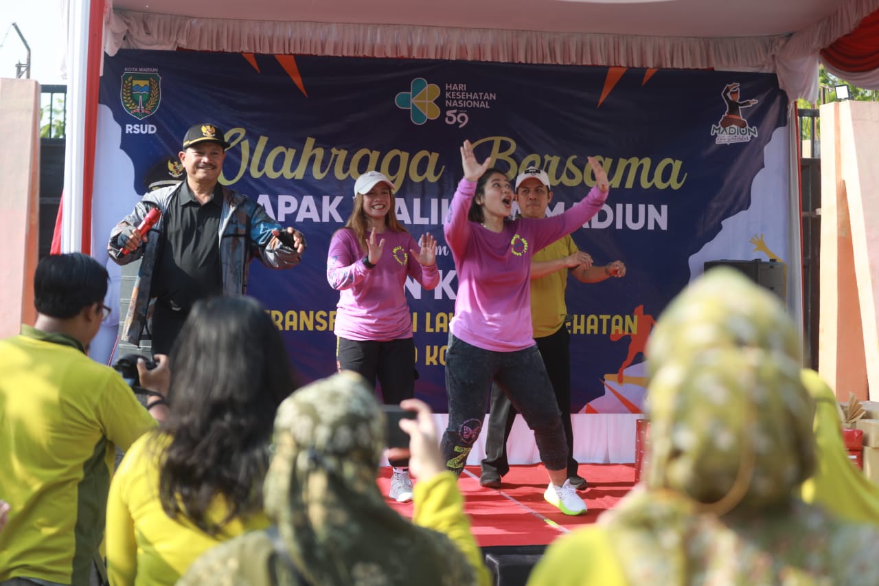 Foto 1 dari 8: Pimpin Olahraga Bersama Di RSUD, Wali Kota Pesan Jaga Kualitas Pelayanan