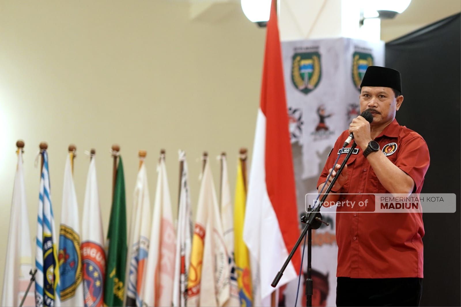 Foto 1 dari 9: Hadiri Pengukuhan Pengurus KONI, Wali Kota: Prestasi Olahraga Tidak Bisa Didadak